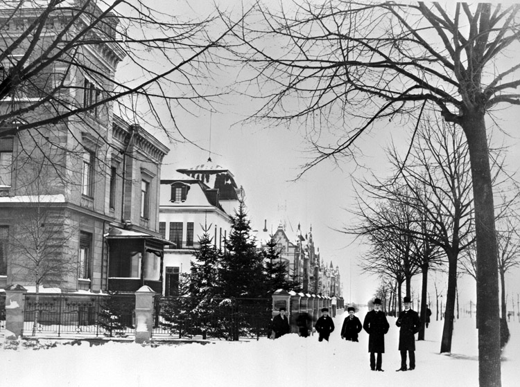 Södra Promenaden i vinterskrud, år 1910.